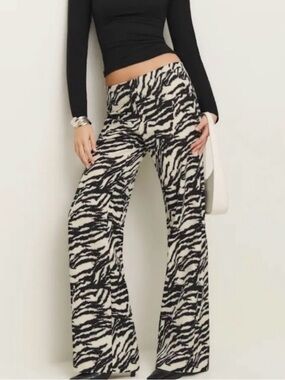 🖤🤍 REFORMATION Zebra Print Vida Low Rise Pant size 10